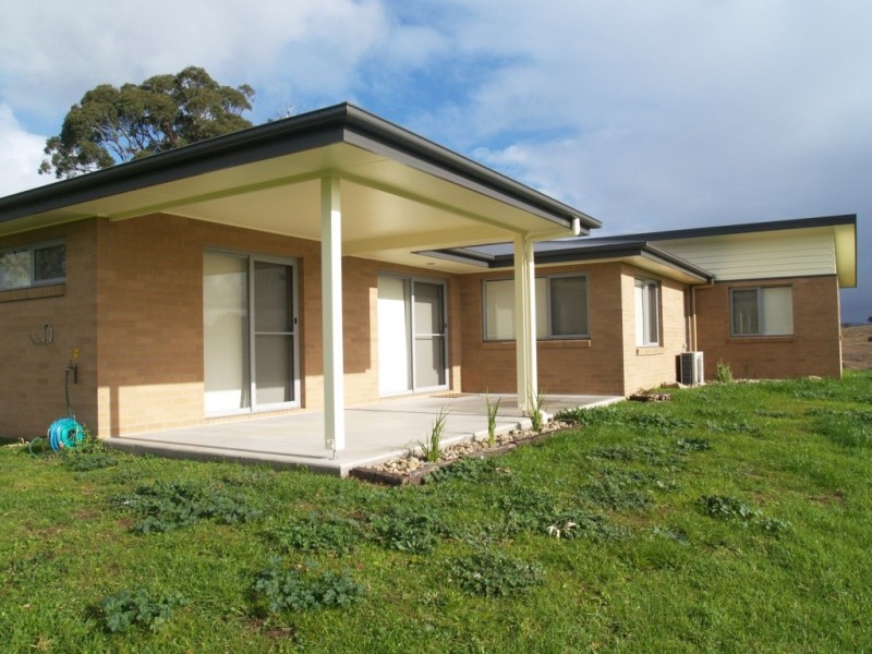 60 Glen Mia Drive, Bega NSW 2550