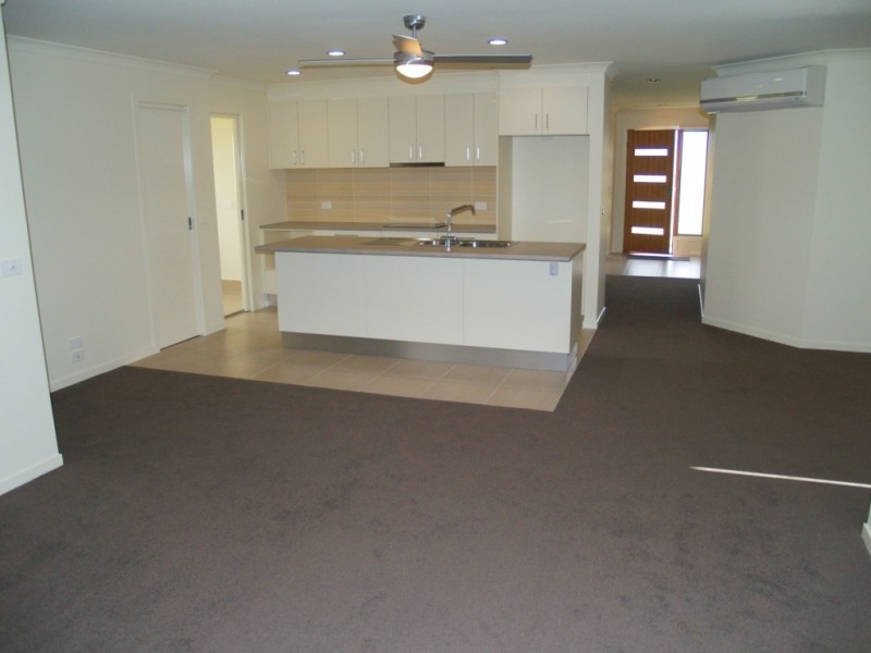 60 Glen Mia Drive, Bega NSW 2550