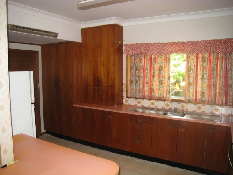 12 Belmore St, Bega NSW 2550