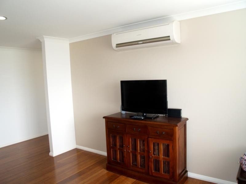 20 Koma Circuit, Bega NSW 2550