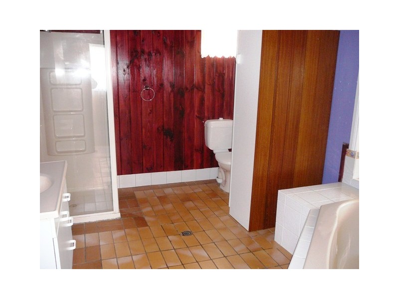 10 Little Church St, Bega NSW 2550