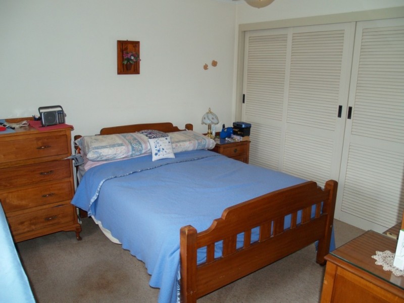 26 Laws Drive, Bega NSW 2550