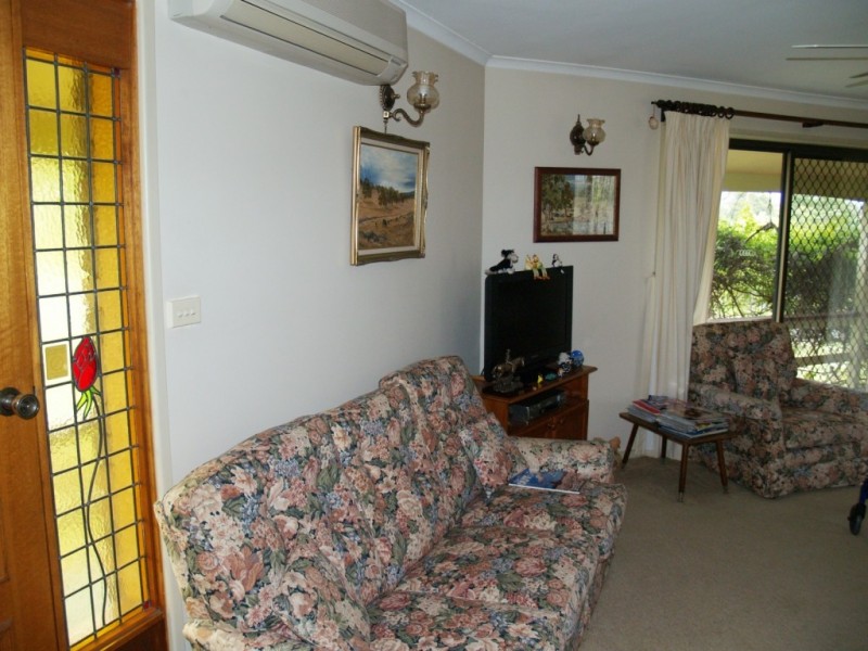 26 Laws Drive, Bega NSW 2550