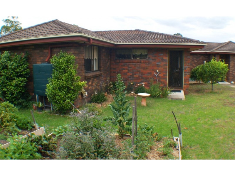 26 Laws Drive, Bega NSW 2550