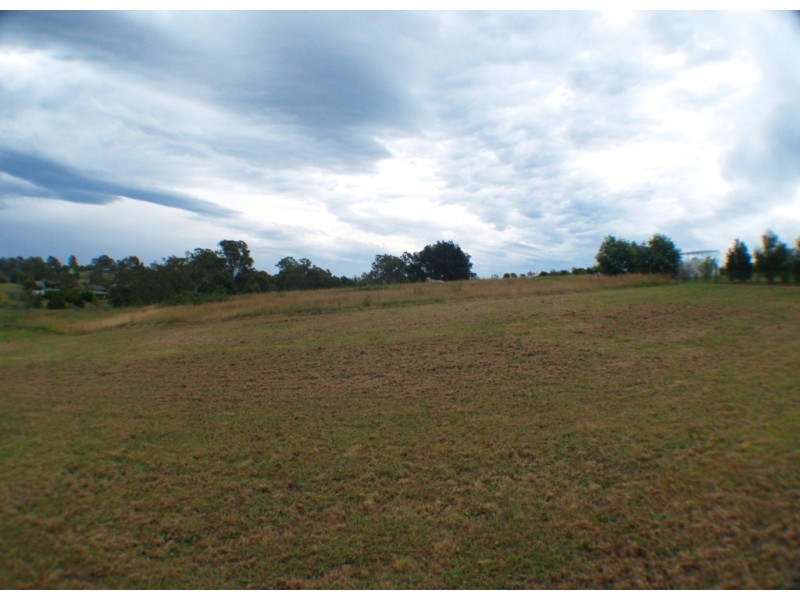 61 Glen Mia Drive, Bega NSW 2550