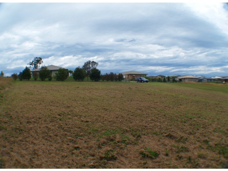 61 Glen Mia Drive, Bega NSW 2550