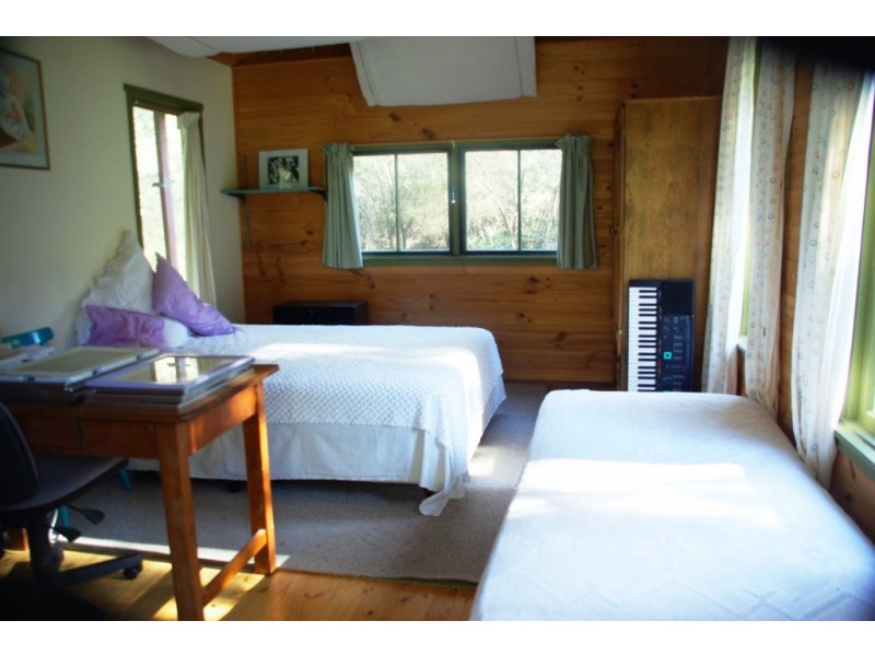 1827 Sapphire Coast Drive, Wallagoot NSW 2550