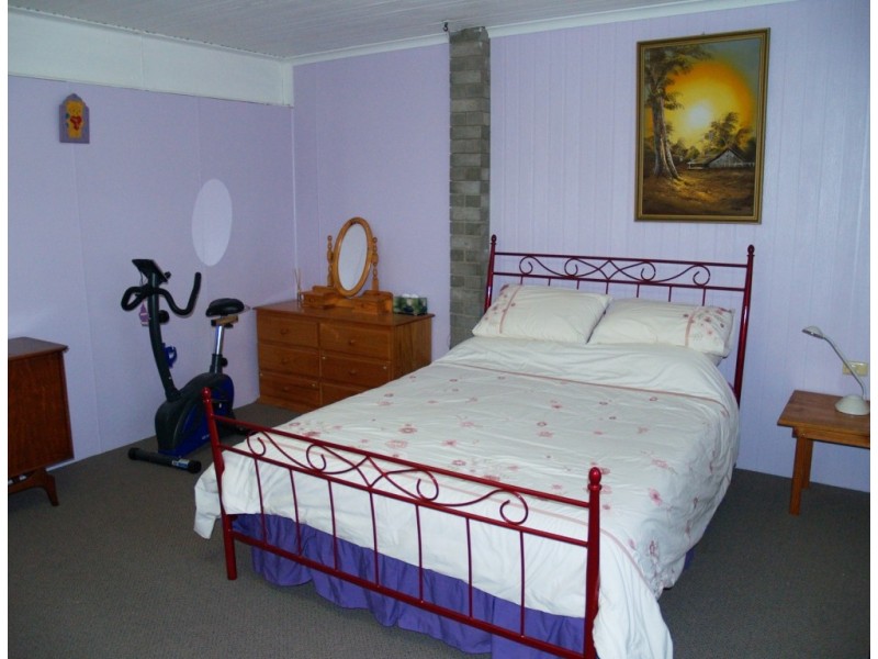 17 Kooringal Place, Bega NSW 2550