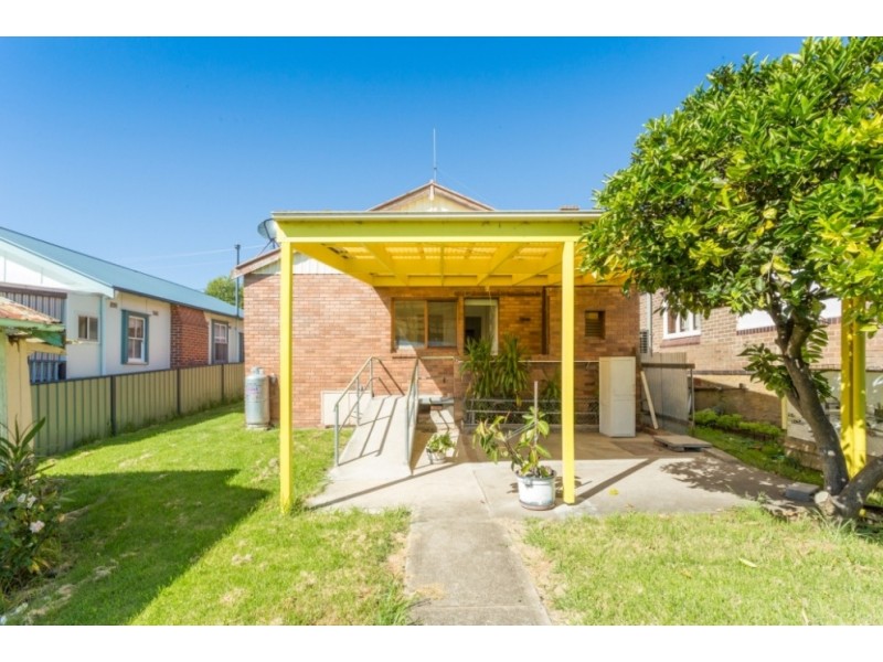 73 Bega St, Bega NSW 2550