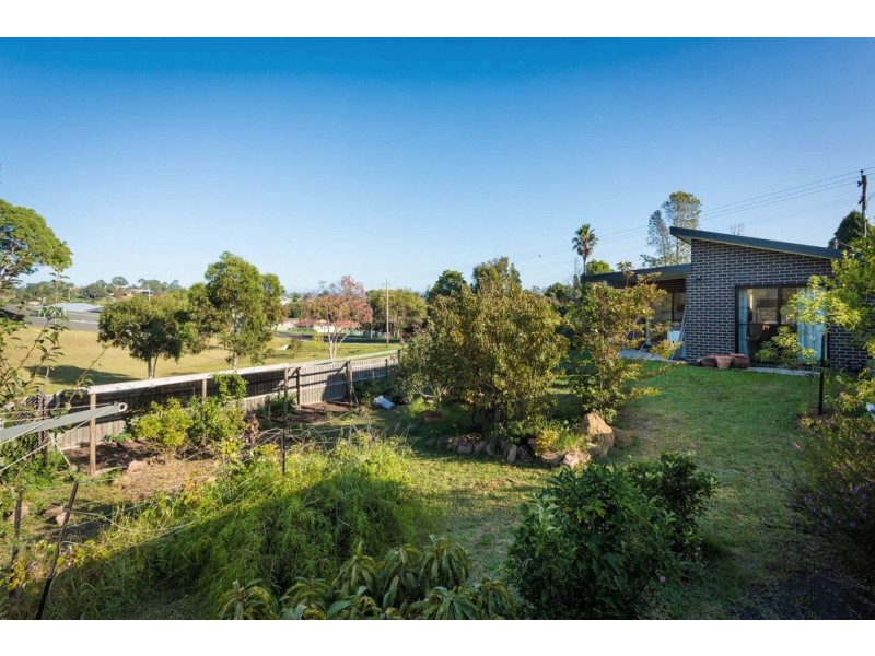 26 Howard Avenue, Bega NSW 2550