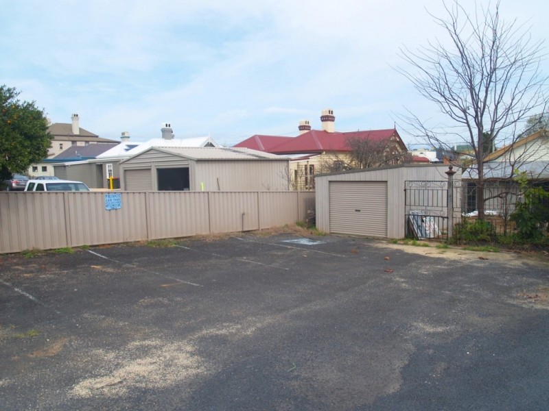 8 Canning St, Bega NSW 2550
