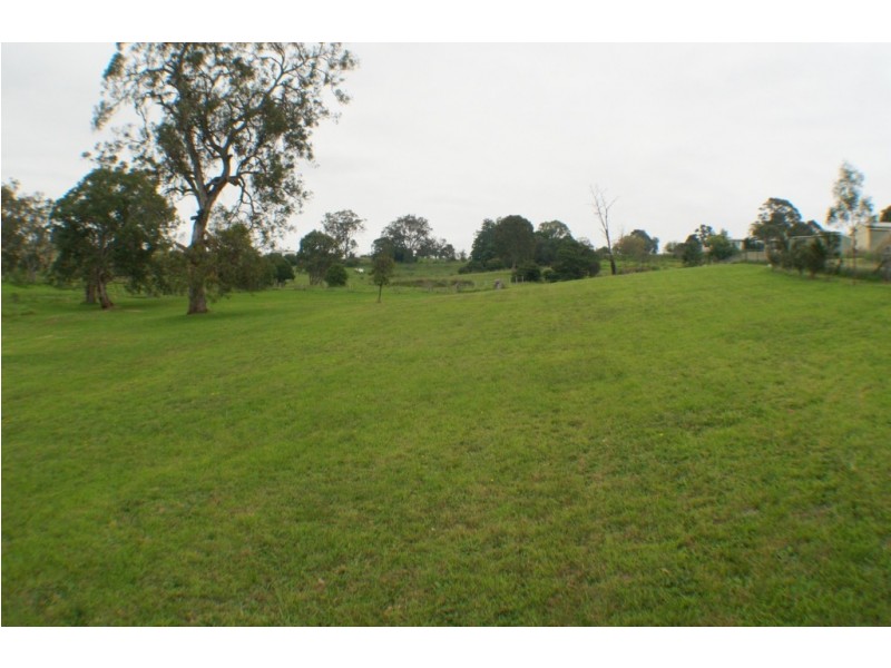 26 Willow Court, Bega NSW 2550