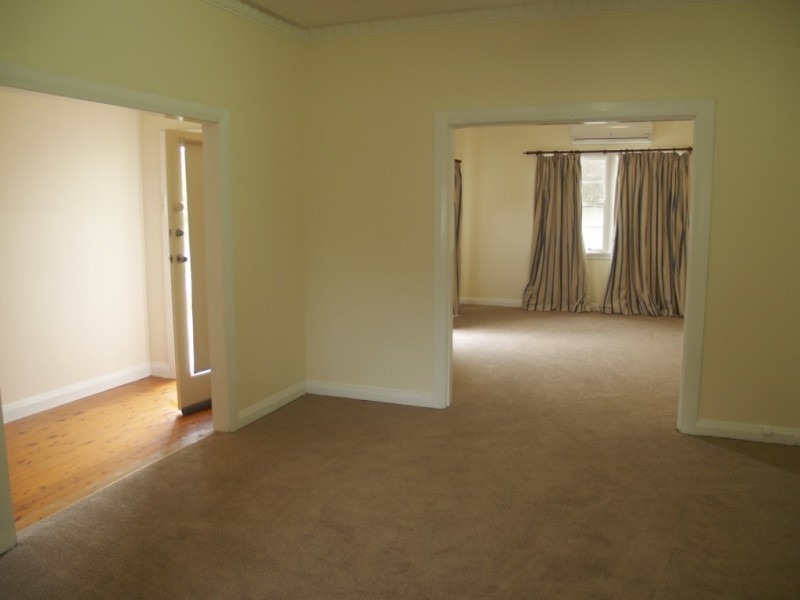 1 Watson St, Bega NSW 2550