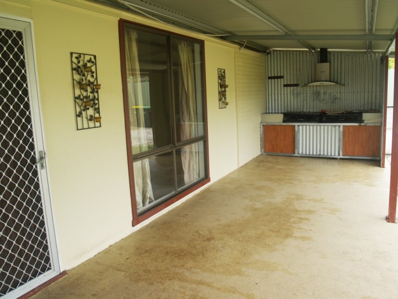 1 Watson St, Bega NSW 2550