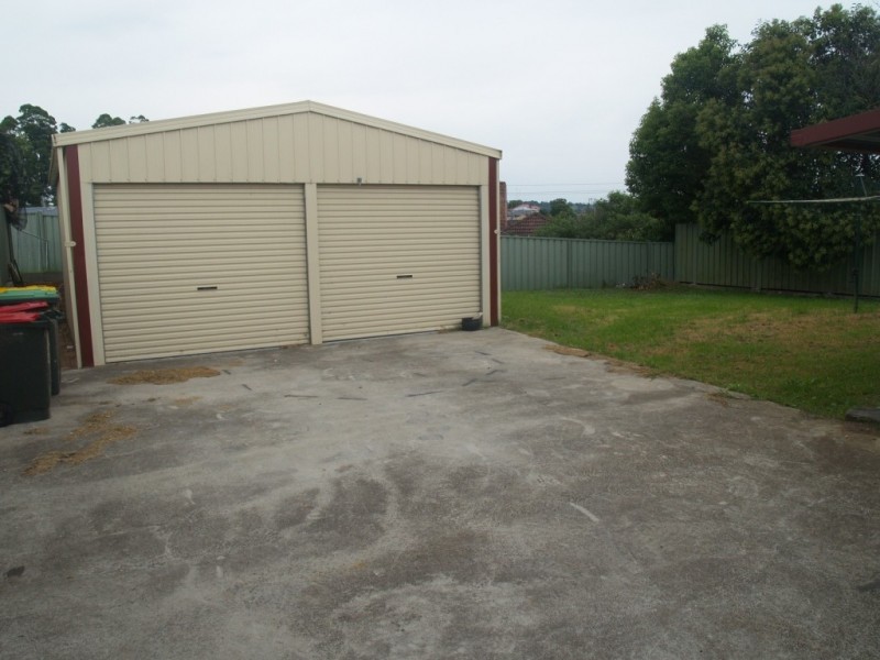 1 Watson St, Bega NSW 2550