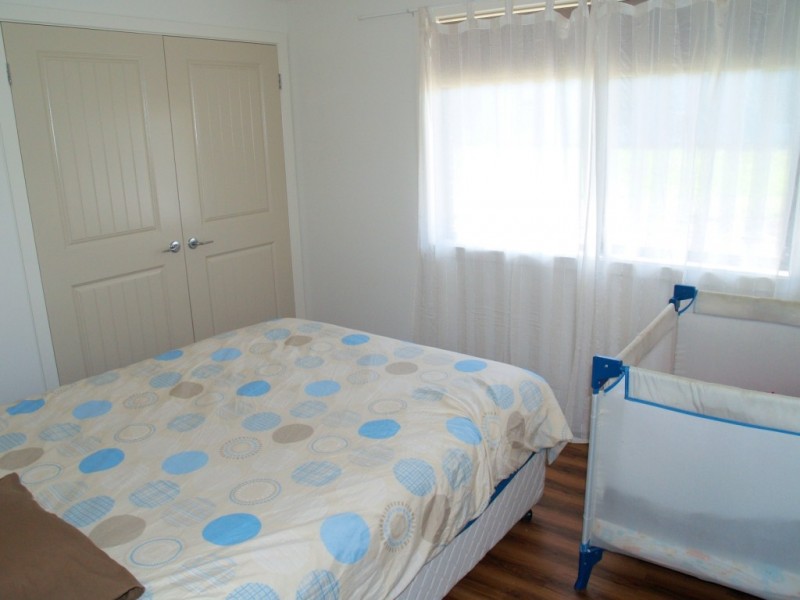 22 Koma Circuit, Bega NSW 2550