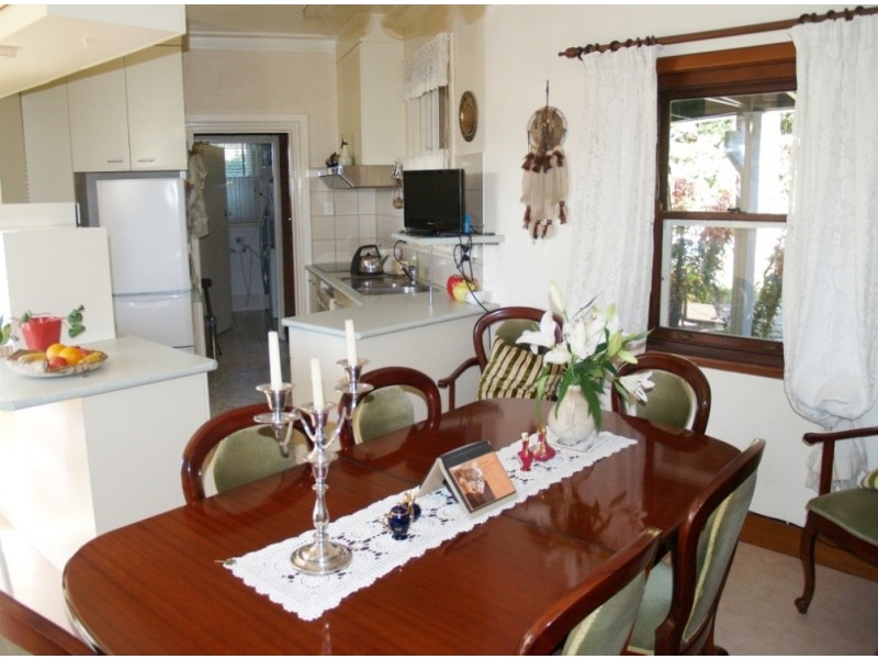 5 Belmore St, Bega NSW 2550