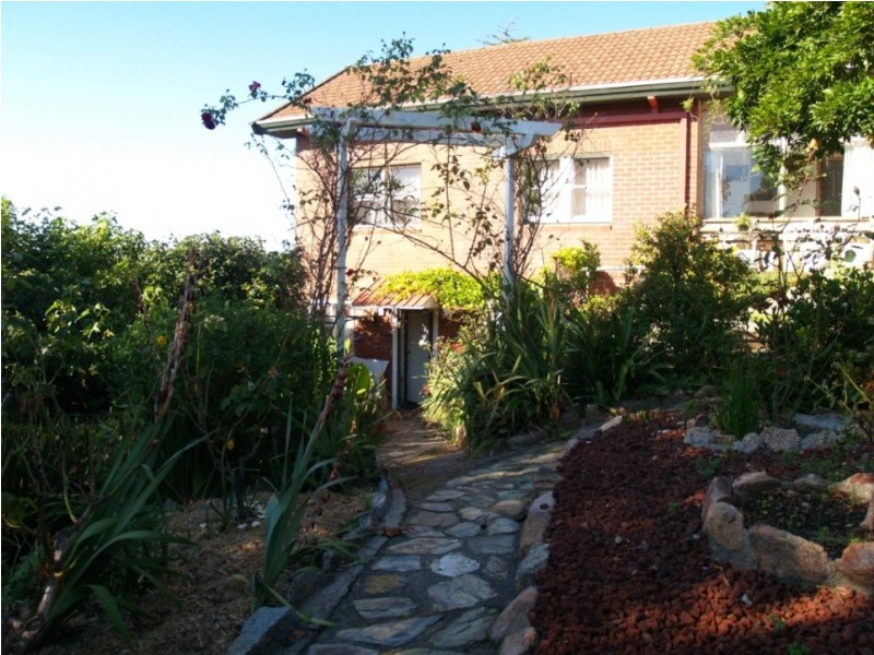 5 Belmore St, Bega NSW 2550