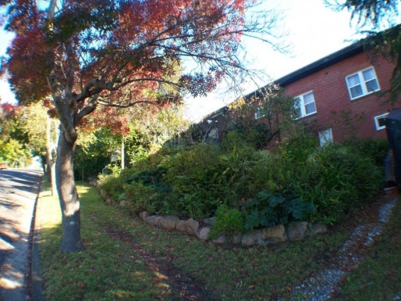 5 Belmore St, Bega NSW 2550