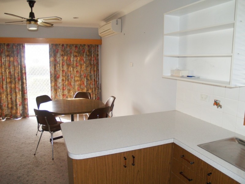 26 Spindler St, Bega NSW 2550