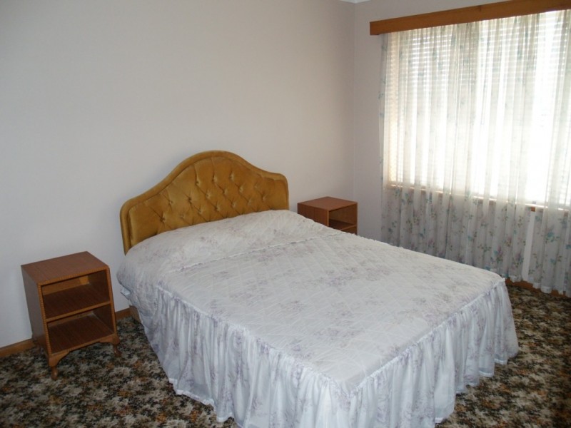 26 Spindler St, Bega NSW 2550