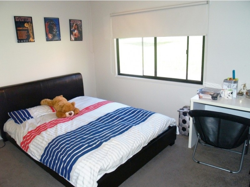 28 Minyama Parade, Bega NSW 2550