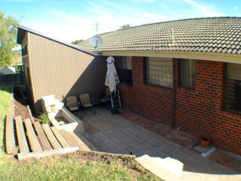 28 Minyama Parade, Bega NSW 2550