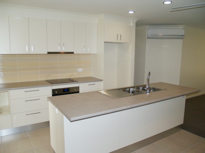 60 Glen Mia Drive, Bega NSW 2550