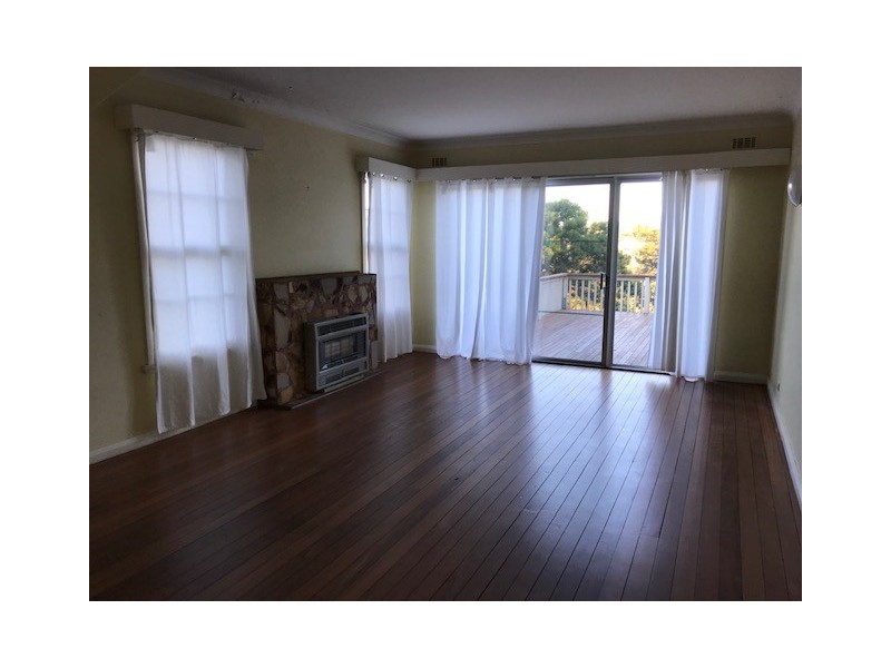 12 Belmore St, Bega NSW 2550