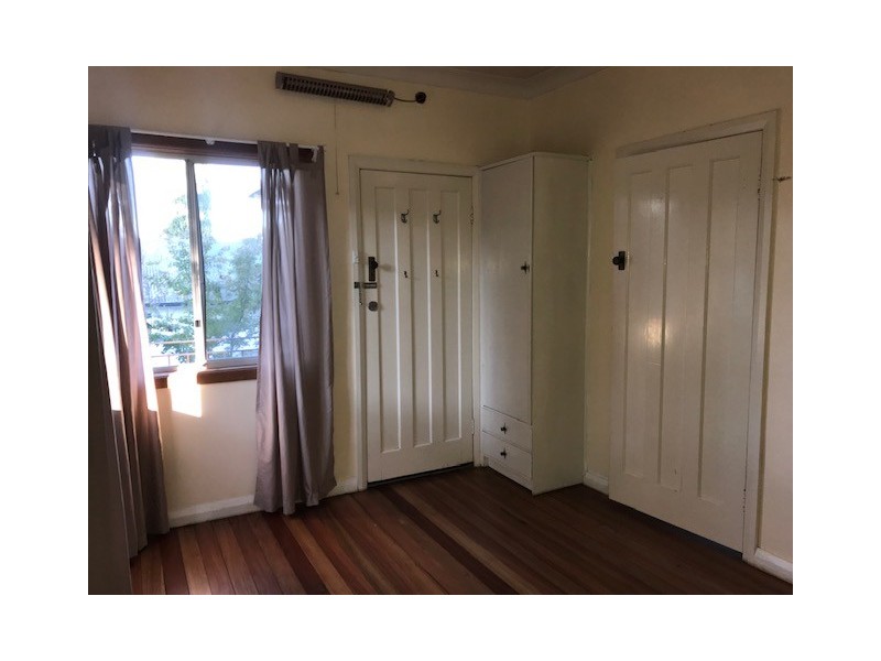 12 Belmore St, Bega NSW 2550