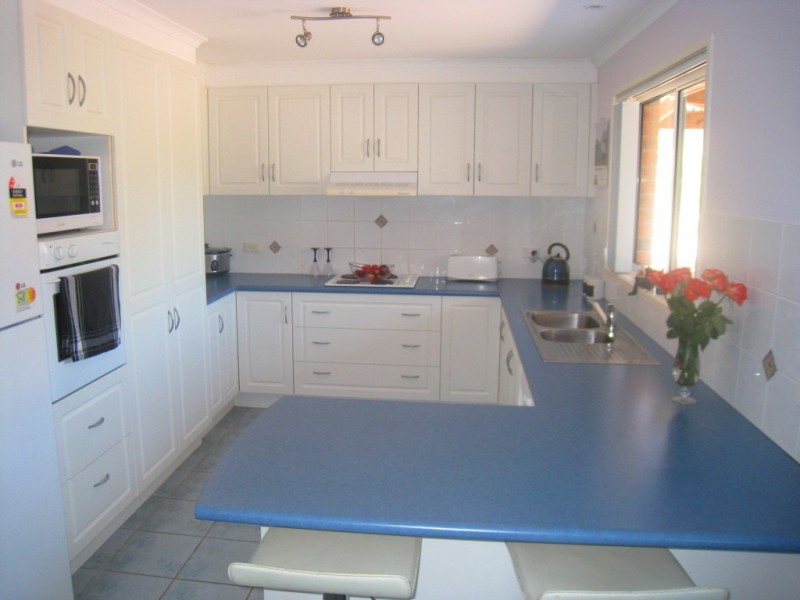 73 Max Slater Dr, Bega NSW 2550