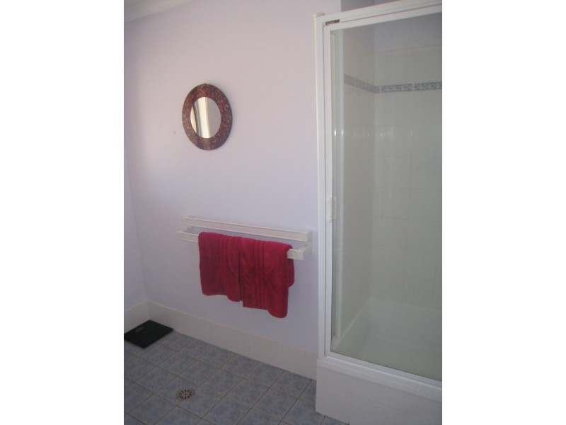 73 Max Slater Dr, Bega NSW 2550