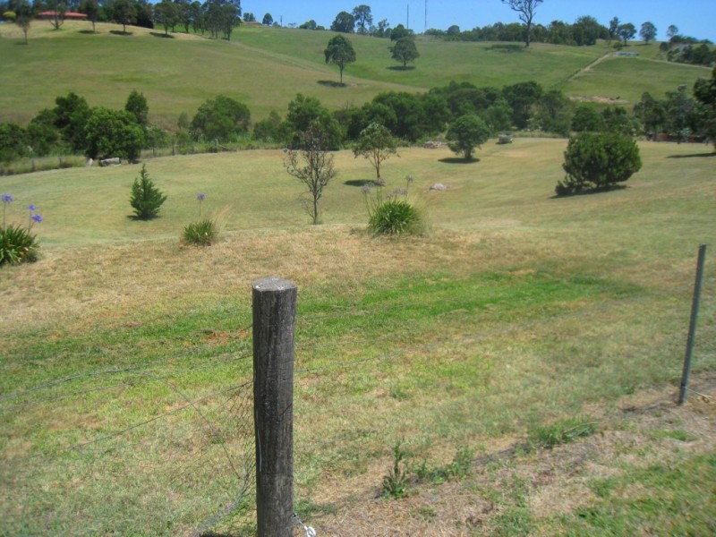 73 Max Slater Dr, Bega NSW 2550