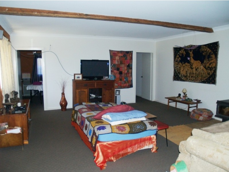 13 Bega St, Candelo NSW 2550