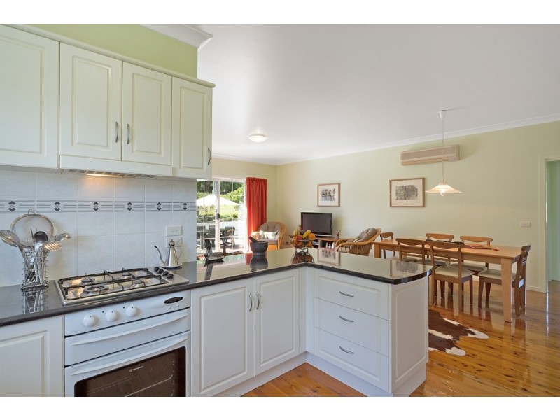 300 Glen Oaks Road, Brogo NSW 2550