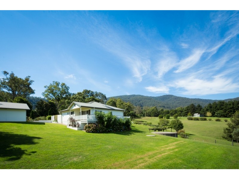300 Glen Oaks Road, Brogo NSW 2550