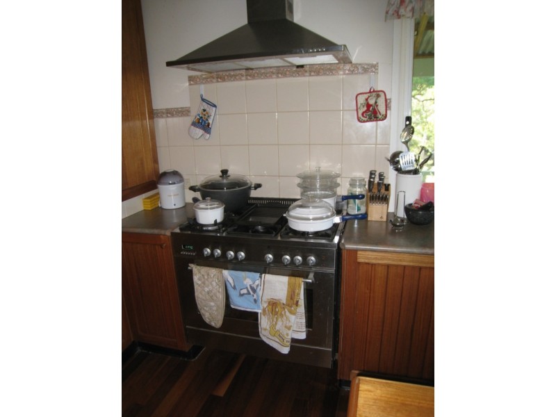 235 Goughs Rd, Yowrie NSW 2550