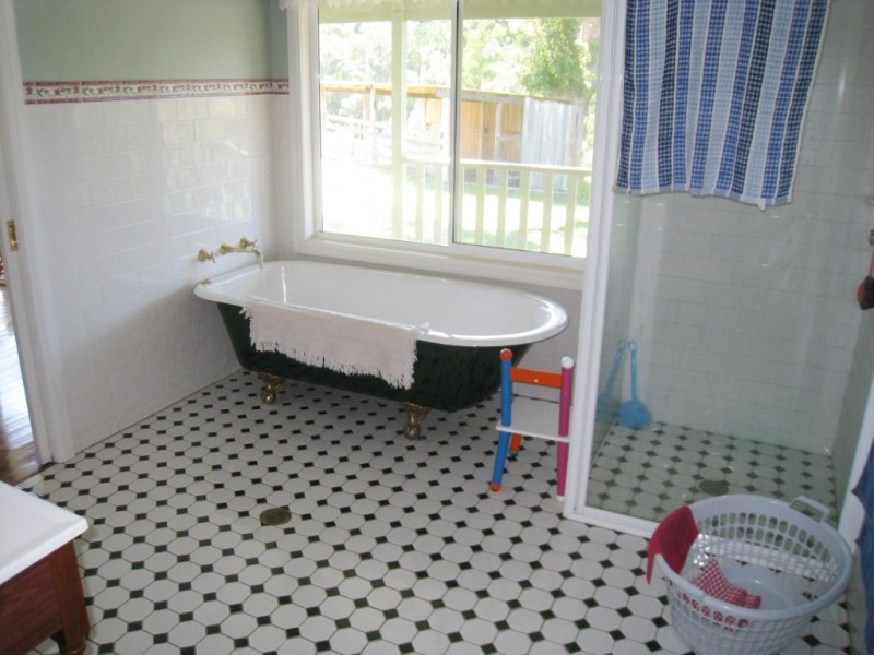 235 Goughs Rd, Yowrie NSW 2550