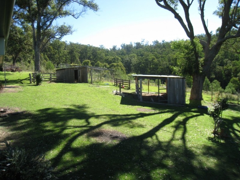 235 Goughs Rd, Yowrie NSW 2550