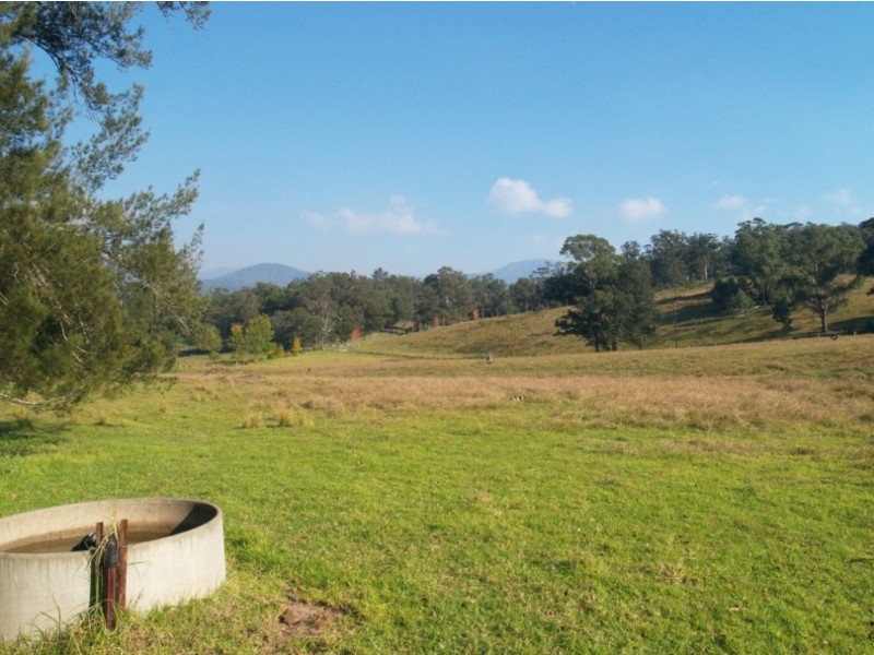 235 Goughs Rd, Yowrie NSW 2550