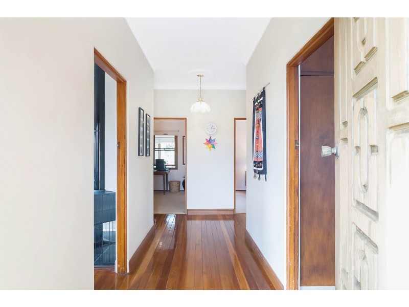 46 Ravenswood St, Bega NSW 2550