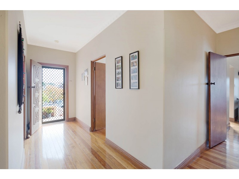 46 Ravenswood St, Bega NSW 2550