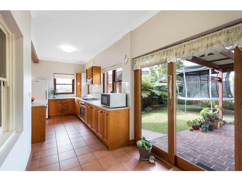 46 Ravenswood St, Bega NSW 2550