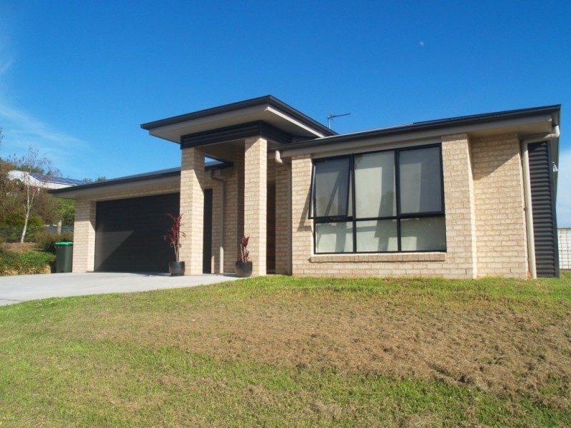 4 Bridle Place, Bega NSW 2550