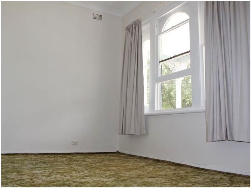 65 Parker St, Bega NSW 2550