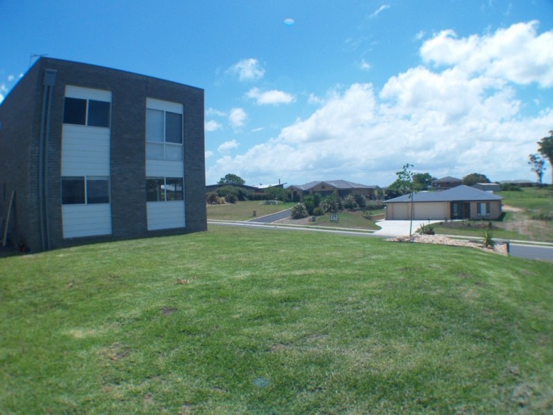 47 Glen Mia Drive, Bega NSW 2550