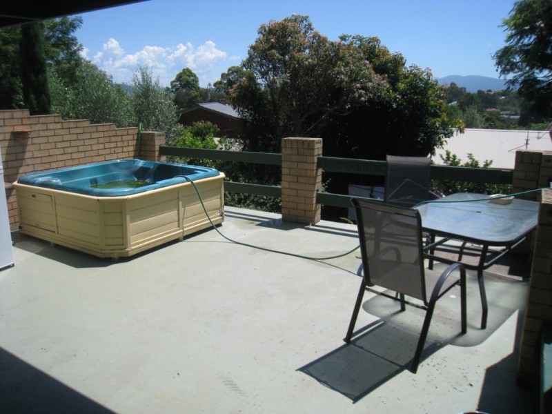 85 Lynjohn Drive, Bega NSW 2550