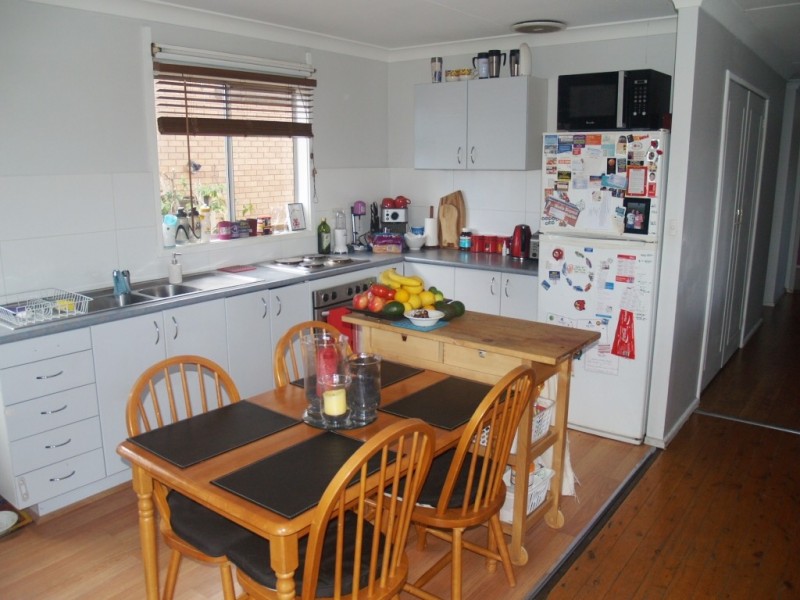 65 Fairview St, Bega NSW 2550