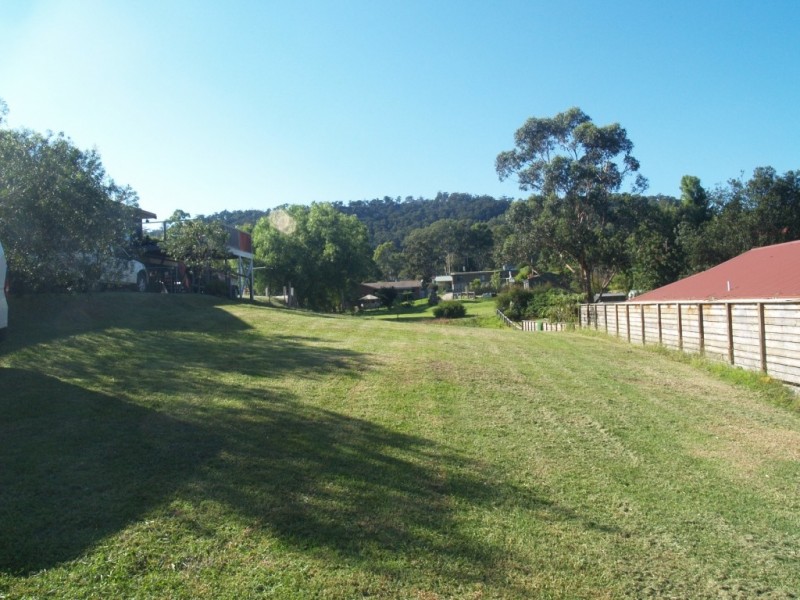8 Eden St, Wolumla NSW 2550