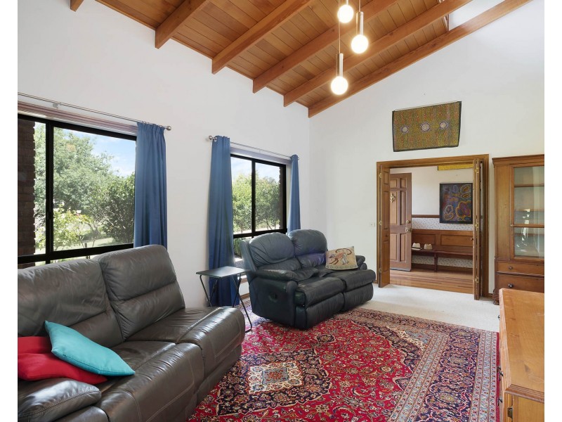 104 Corridgeree Rd, Tarraganda NSW 2550